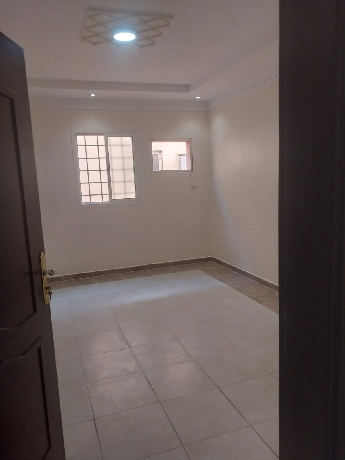 شقه ايجار حي الحمراء